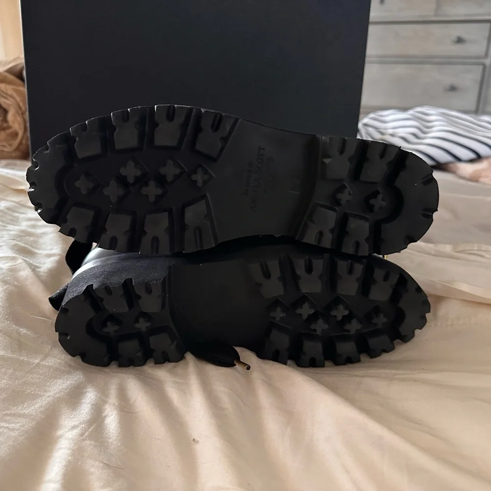 Angela Scott Black Leather Boots - Picture 9 of 13